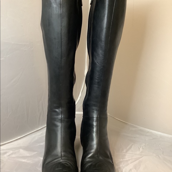 Authentic Gucci black leather tall boots 37 & 6.5 - Picture 1 of 9